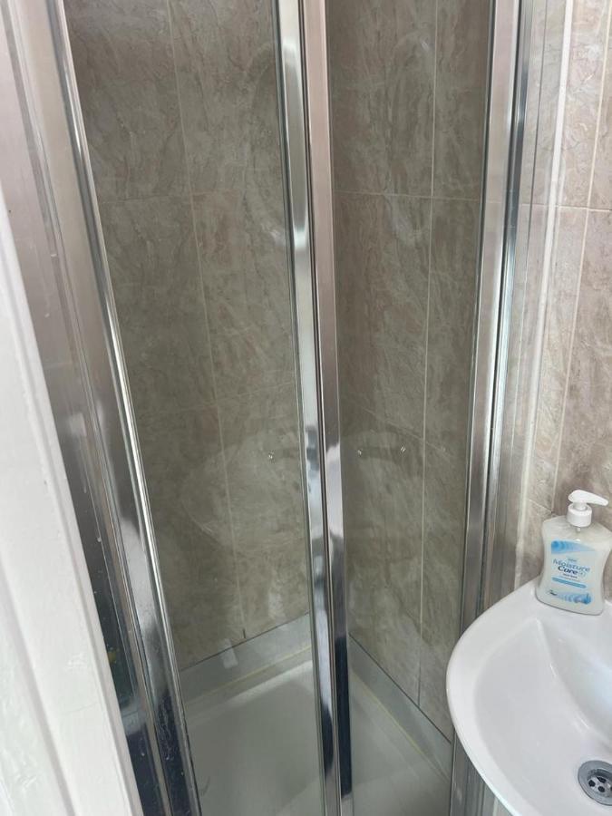 Lovely First Floor Flat-2 런던 외부 사진