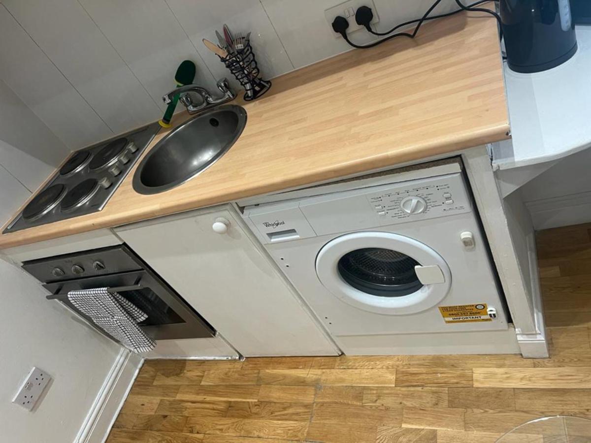 Lovely First Floor Flat-2 런던 외부 사진